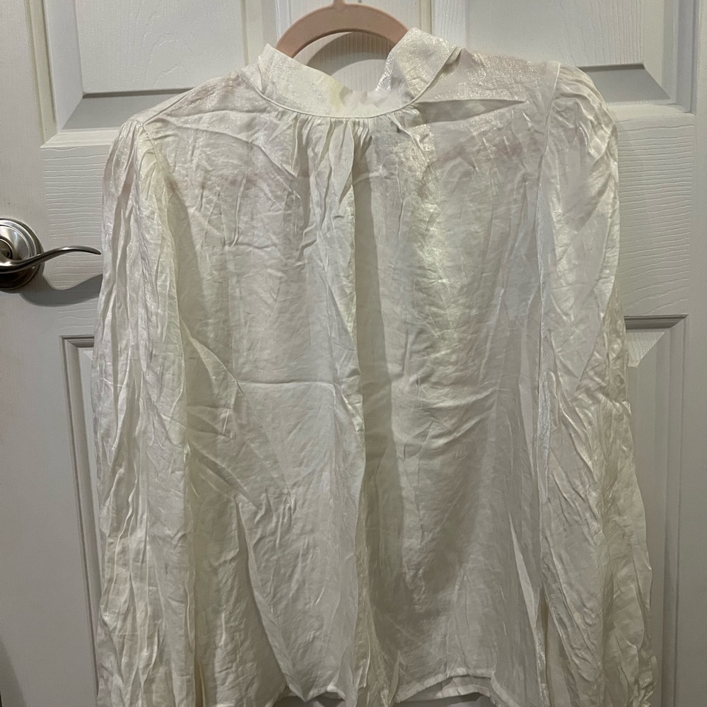 SHEIN White Curve Blouse